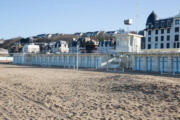 La Reine Des Plages Cls Deauville トルヴィル＝シュル＝メール エクステリア 写真